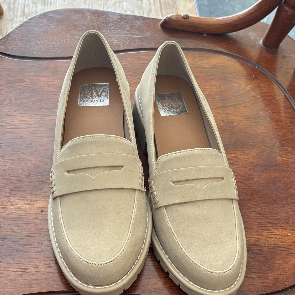 Dolce Vita Women's Size 7 Crisp Slip on Shoes/New w/o Box